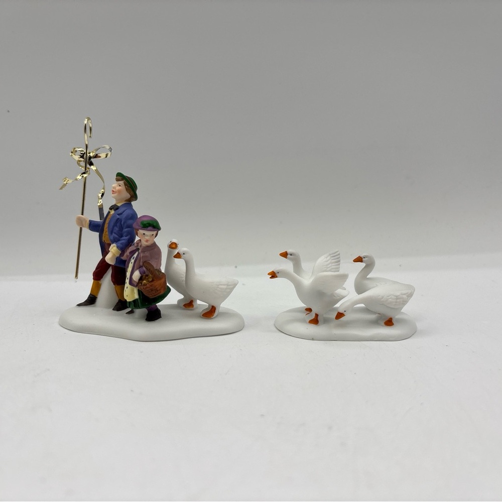 Department 56 1995‎ Vintage 12 Days Of Dickens Village Six Greece A-Laying 58382
